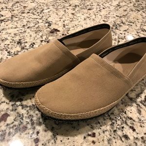 NWOT Men’s Canvas Slip-on Shoe